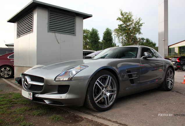 Mercedes-Benz SLS AMG