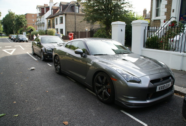 Nissan GT-R