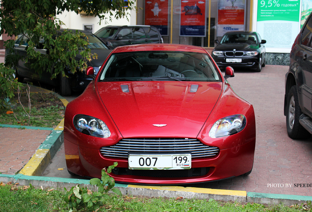 Aston Martin V8 Vantage