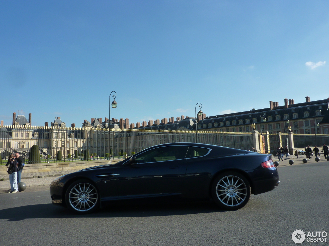 Aston Martin DB9