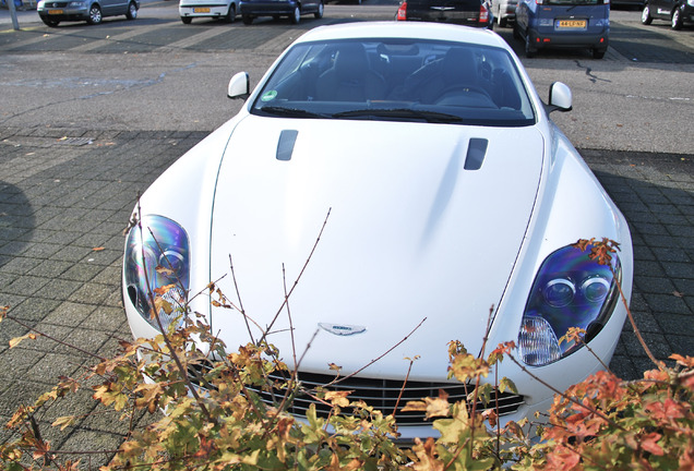 Aston Martin DB9