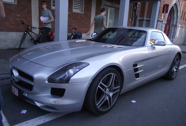 Mercedes-Benz SLS AMG