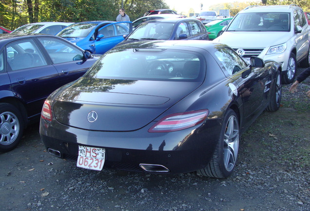 Mercedes-Benz SLS AMG