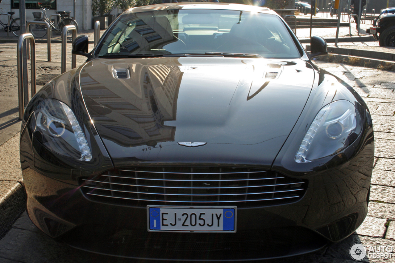 Aston Martin Virage 2011