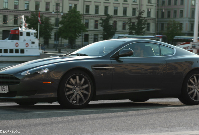 Aston Martin DB9