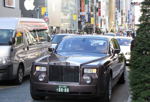 Rolls-Royce Phantom EWB