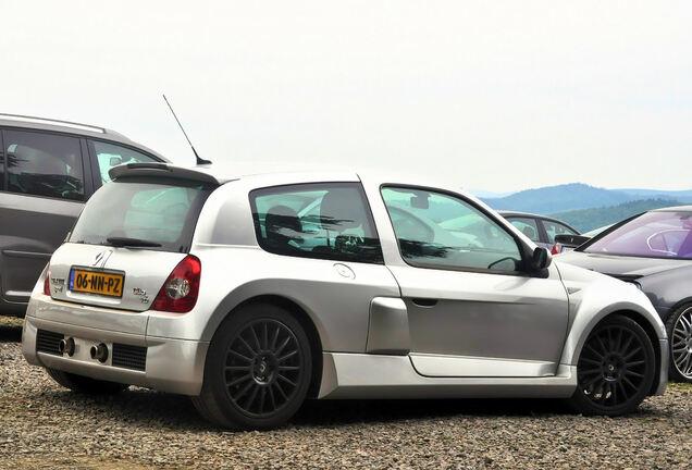 Renault Clio V6 Phase II