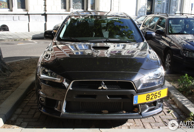 Mitsubishi Lancer Evolution X MR