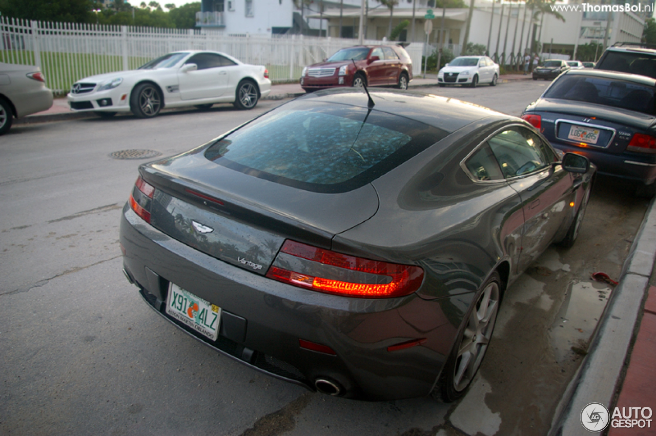 Aston Martin V8 Vantage