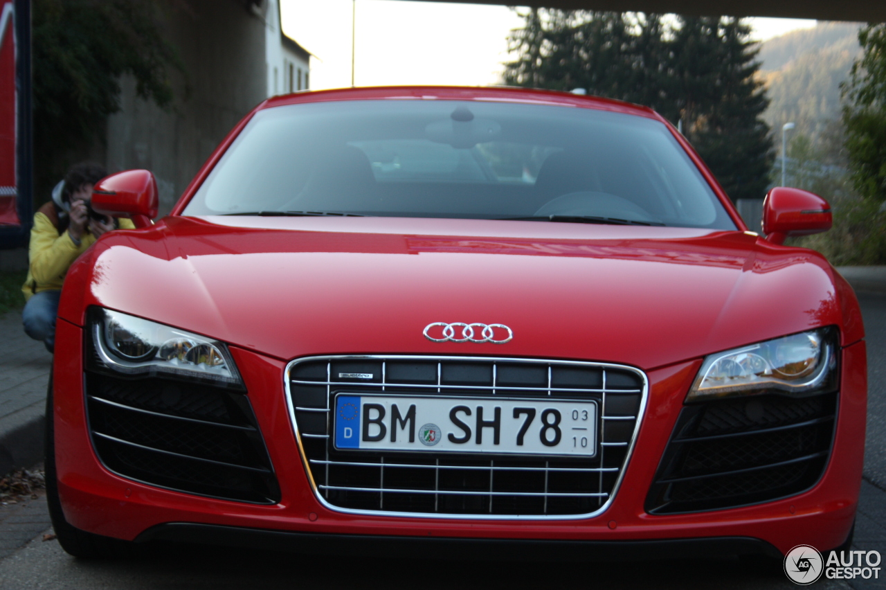 Audi R8 V10