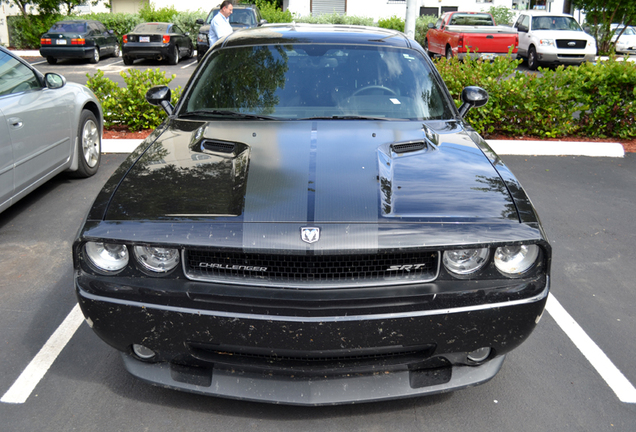 Dodge Challenger SRT-8