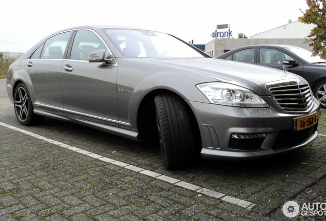 Mercedes-Benz S 63 AMG W221 2011