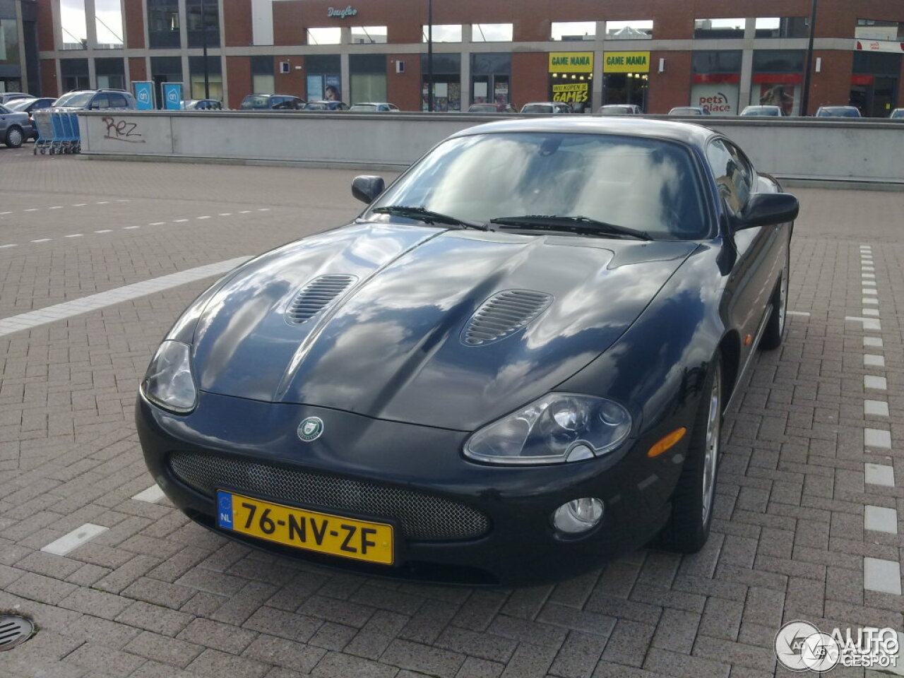 Jaguar XKR