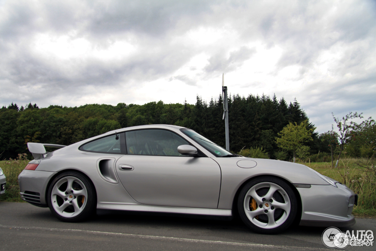 Porsche 996 GT2