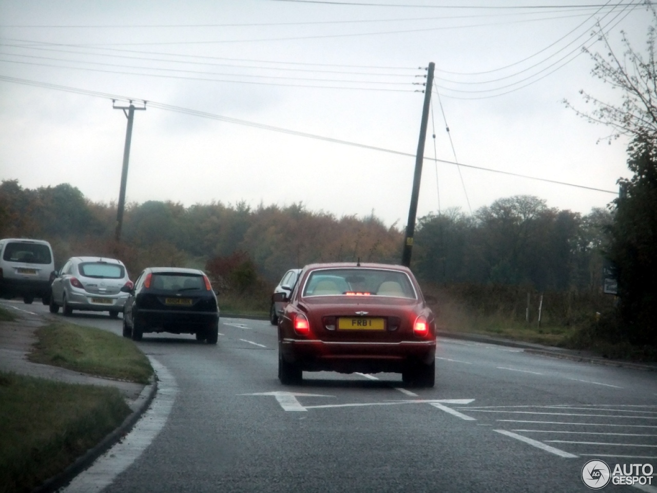 Bentley Arnage Red Label LWB