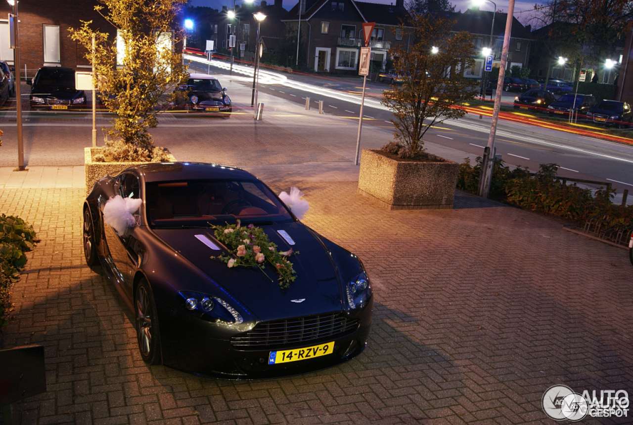 Aston Martin V8 Vantage S