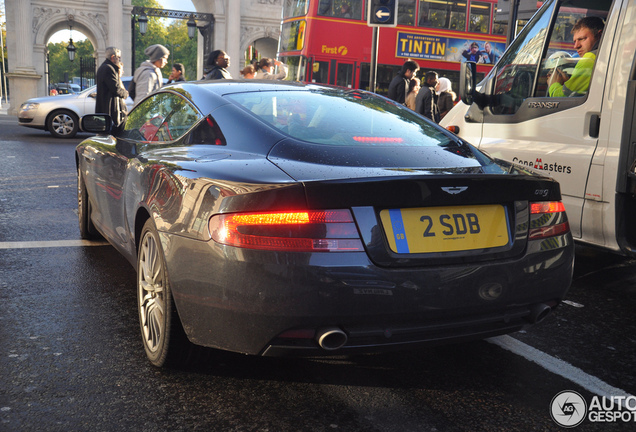 Aston Martin DB9