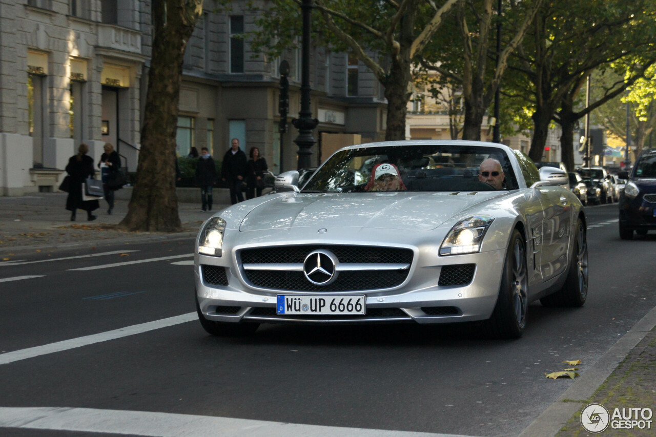 Mercedes-Benz SLS AMG Roadster