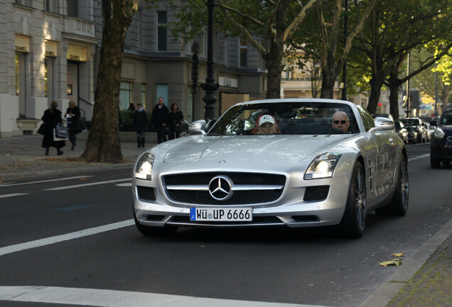 Mercedes-Benz SLS AMG Roadster