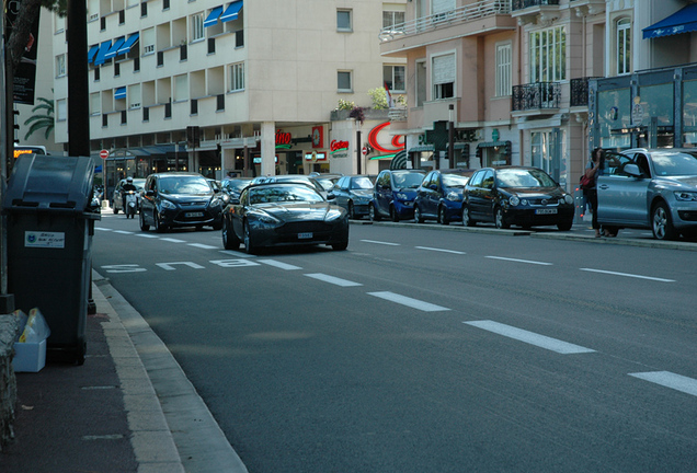 Aston Martin V8 Vantage Roadster