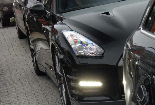 Nissan GT-R 2011