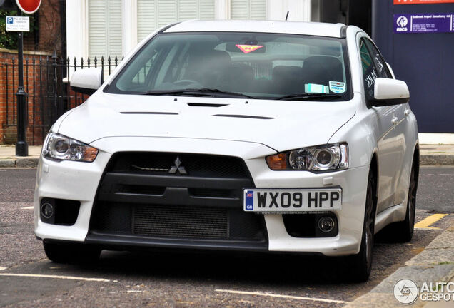 Mitsubishi Lancer Evolution X SST FQ-300