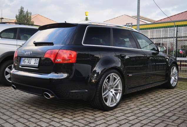 Audi RS4 Avant B7