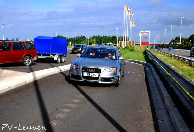 Audi RS4 Avant B7