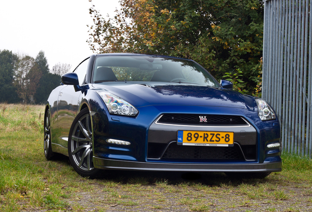 Nissan GT-R 2011