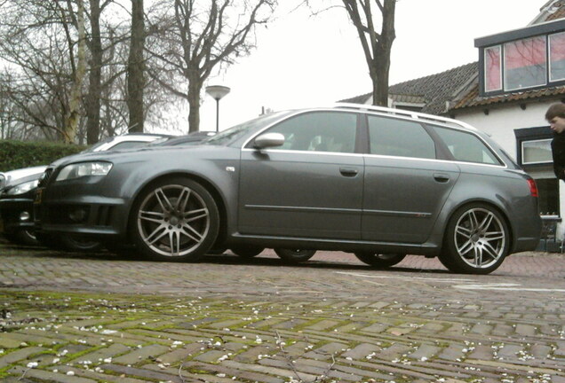 Audi RS4 Avant B7