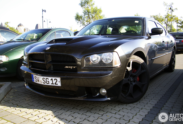 Dodge Charger SRT-8