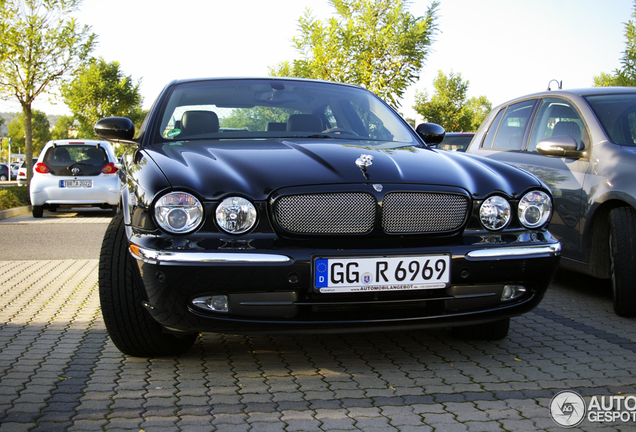 Jaguar XJR