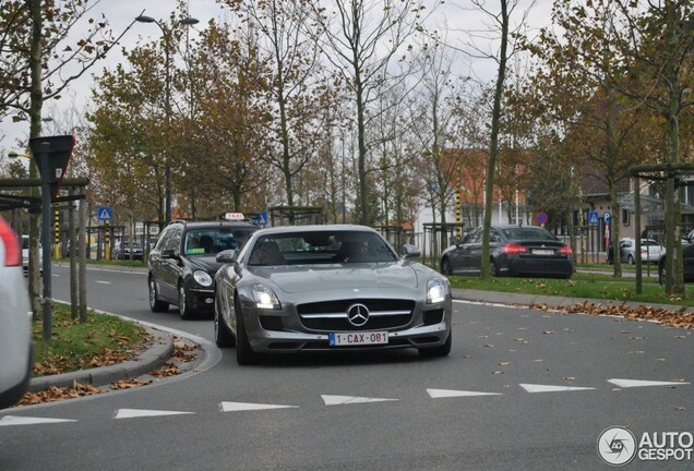 Mercedes-Benz SLS AMG