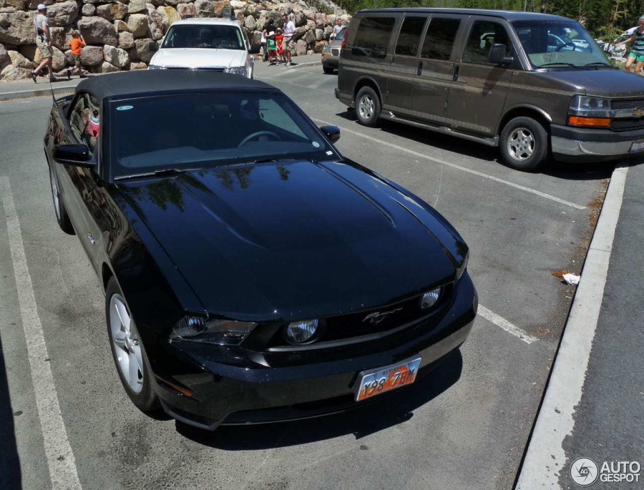 Ford Mustang GT Convertible 2011