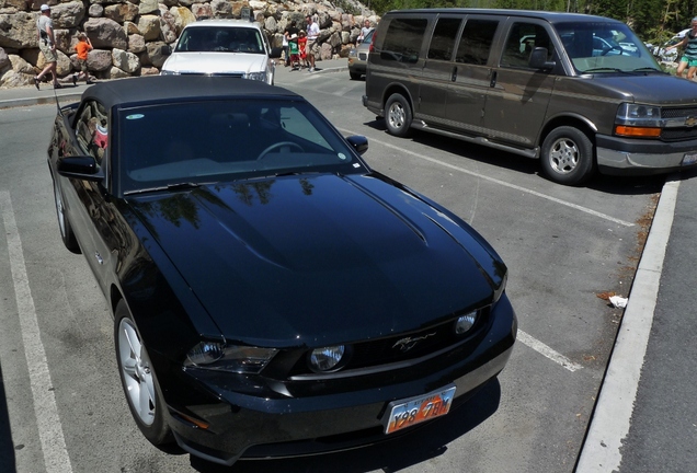 Ford Mustang GT Convertible 2011