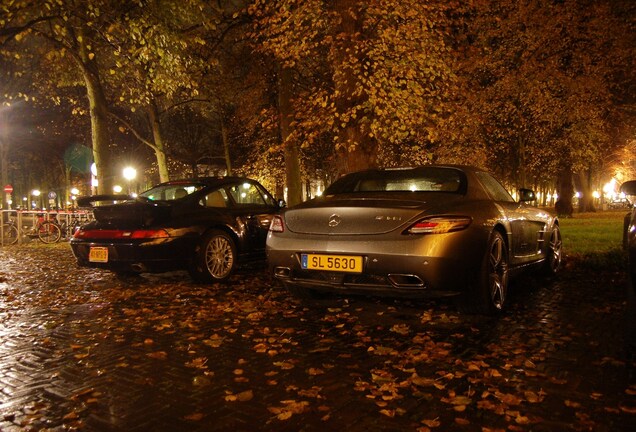 Mercedes-Benz SLS AMG