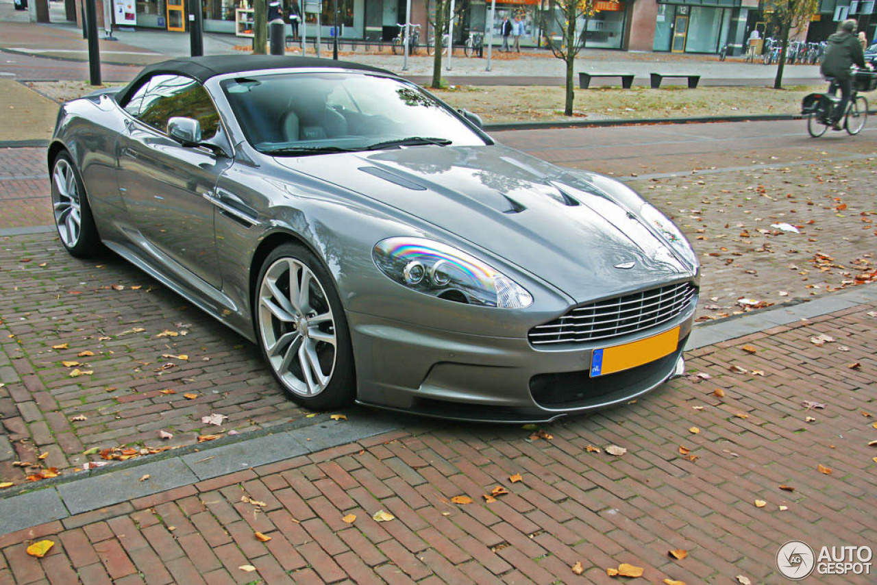 Aston Martin DBS Volante