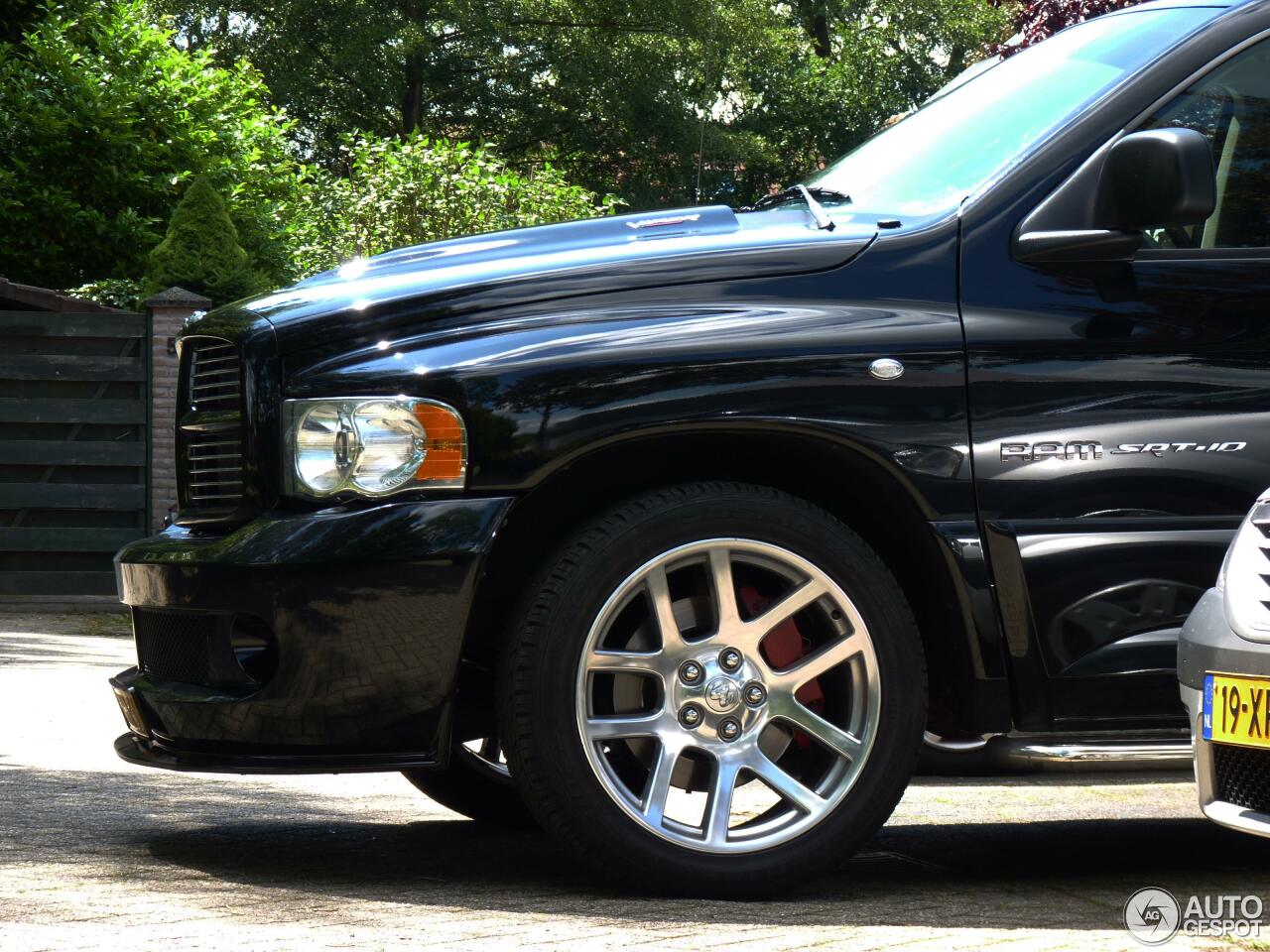 Dodge RAM SRT-10 Quad-Cab