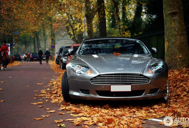 Aston Martin DB9 Volante