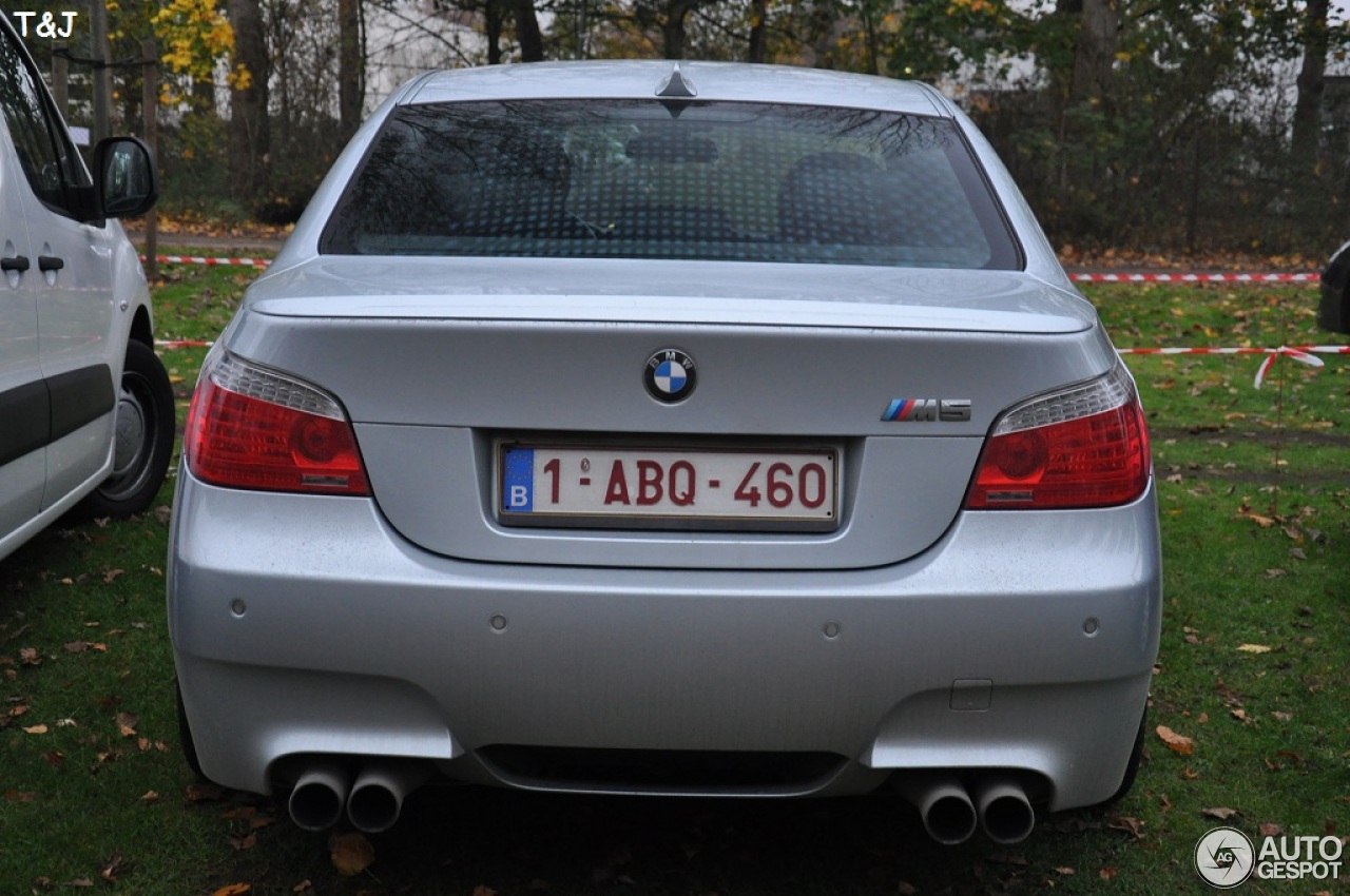 BMW M5 E60 2005