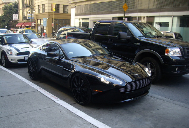 Aston Martin V8 Vantage