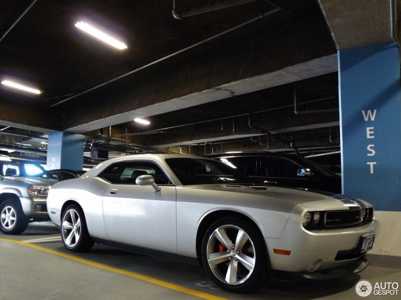 Dodge Challenger SRT-8