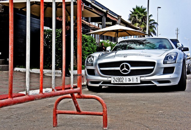 Mercedes-Benz SLS AMG