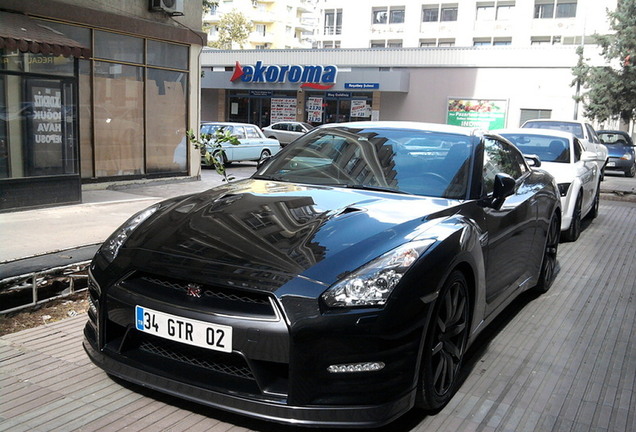 Nissan GT-R 2011