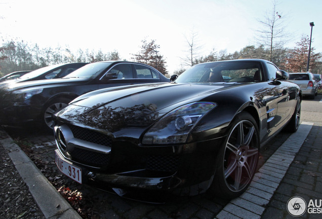 Mercedes-Benz SLS AMG