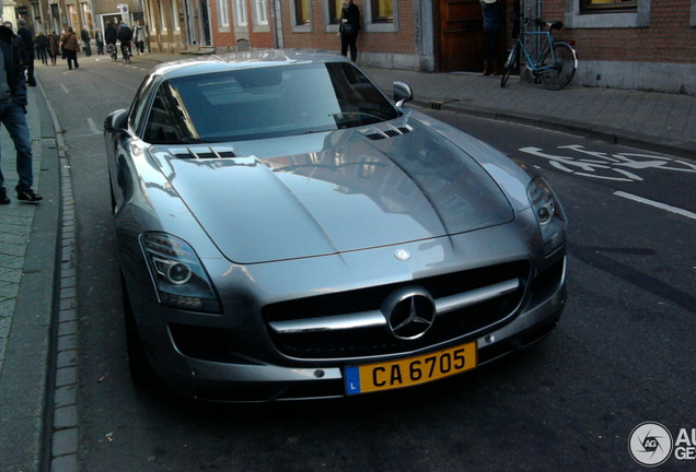 Mercedes-Benz SLS AMG