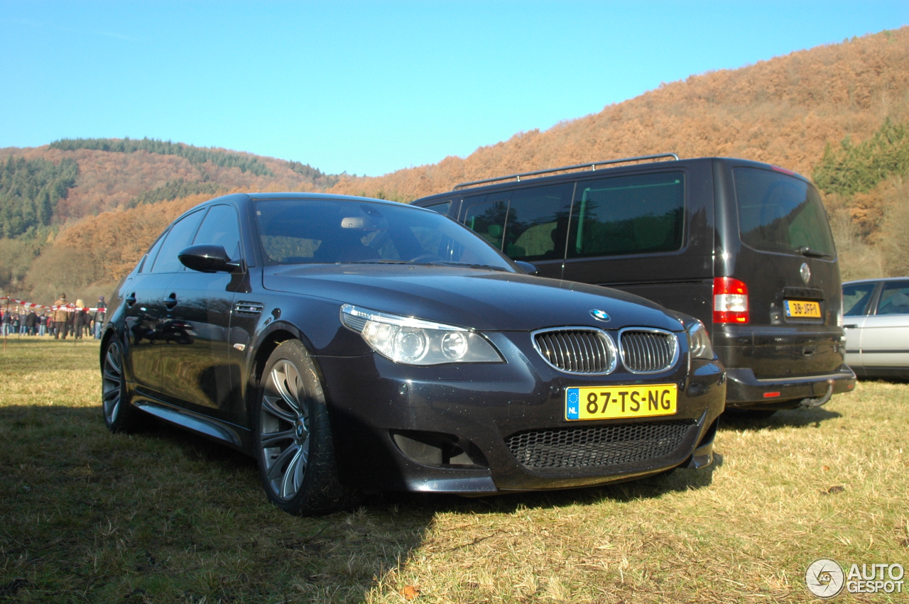 BMW M5 E60 2005