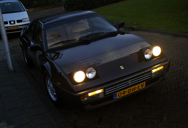 Ferrari Mondial 3.2