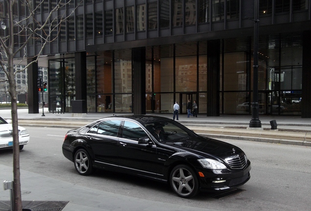 Mercedes-Benz S 63 AMG W221 2011