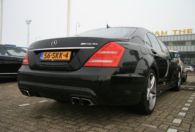 Mercedes-Benz S 63 AMG W221 2011